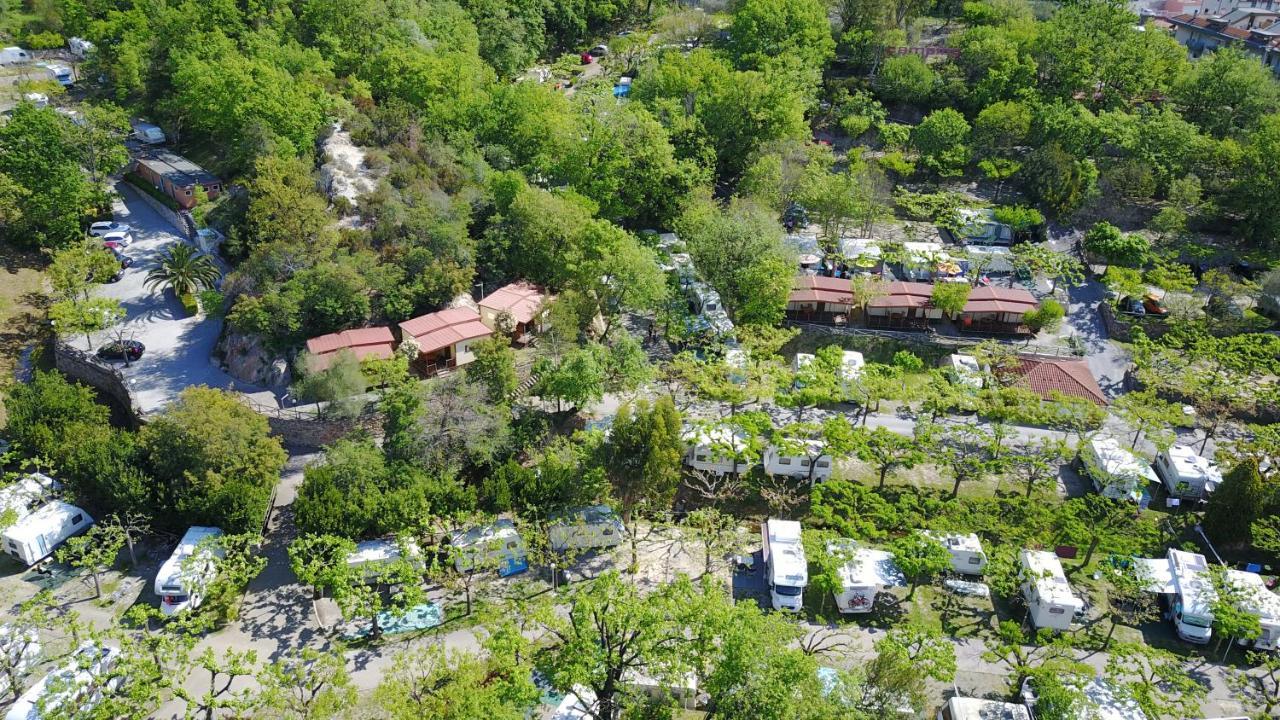 Campeggio Pian Dei Boschi ピエトラ・リーグレ エクステリア 写真
